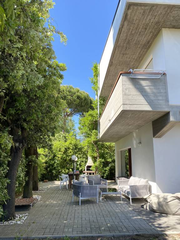 Lovely Villa near the Sea and City center