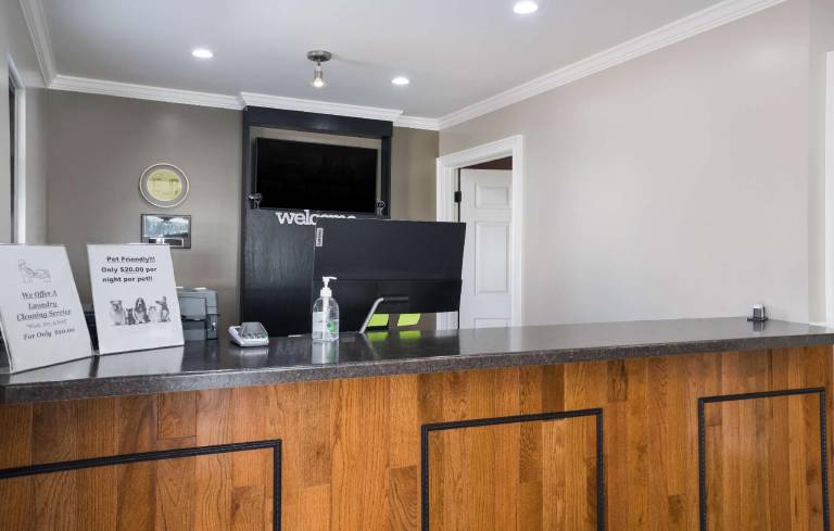 Americas Best Value Inn Blytheville — photo 3