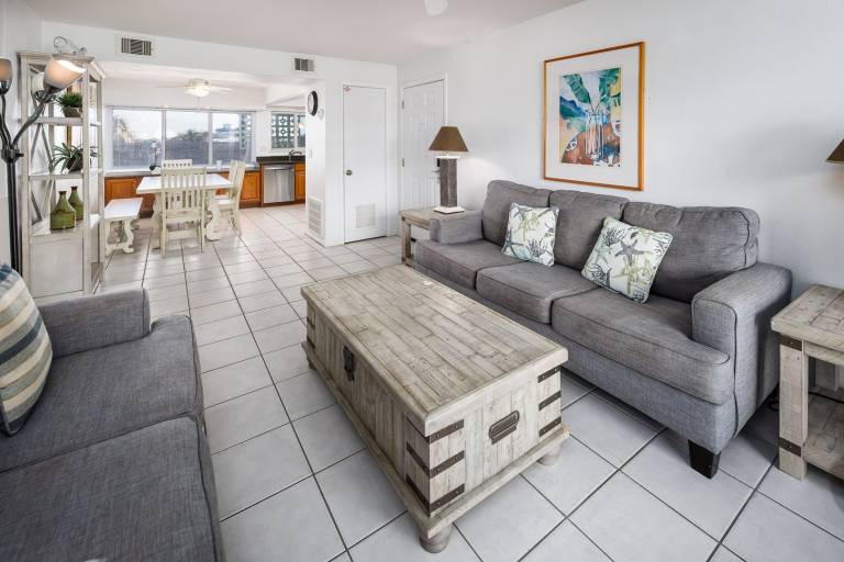 112B - 1BR/1 Bath at Seaspray Condos on Okaloosa Island, Fort Walton Beach, Fl — photo 3