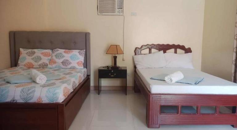 Crisols Beach resort Malapascua Island — photo 2