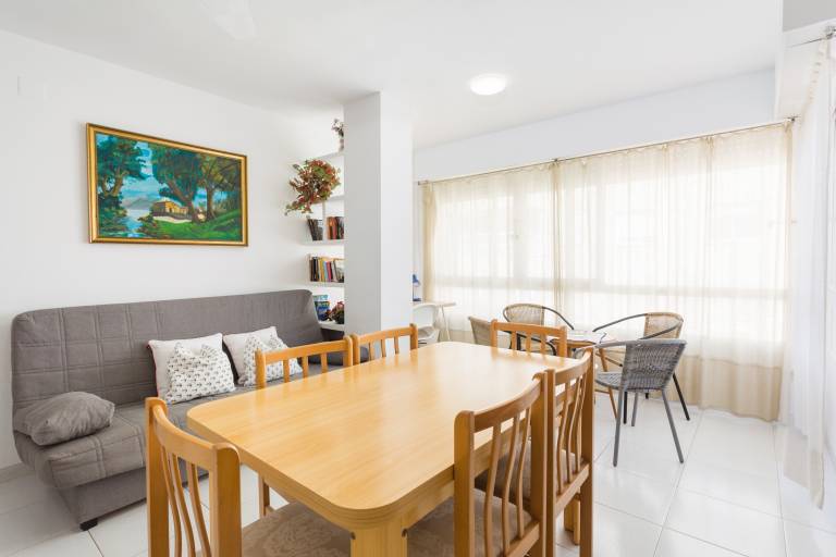 Apartment 'Las Alondras' with Shared Pool, Shared Garden and Wi-Fi — photo 3