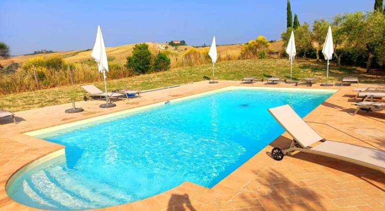 Pleasant house with pool, garden & terrace | Perfect for remote work | Pets allowed — photo 3