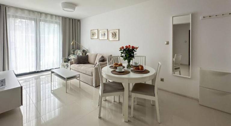 Apartment with patio & yard | Next to the beach | Pet-friendly — photo 2