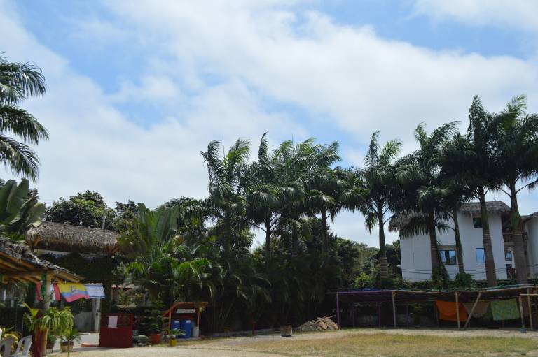Hostal Residencial Las Brisas in Montañita