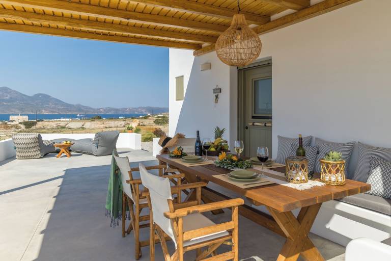Villa  Milos