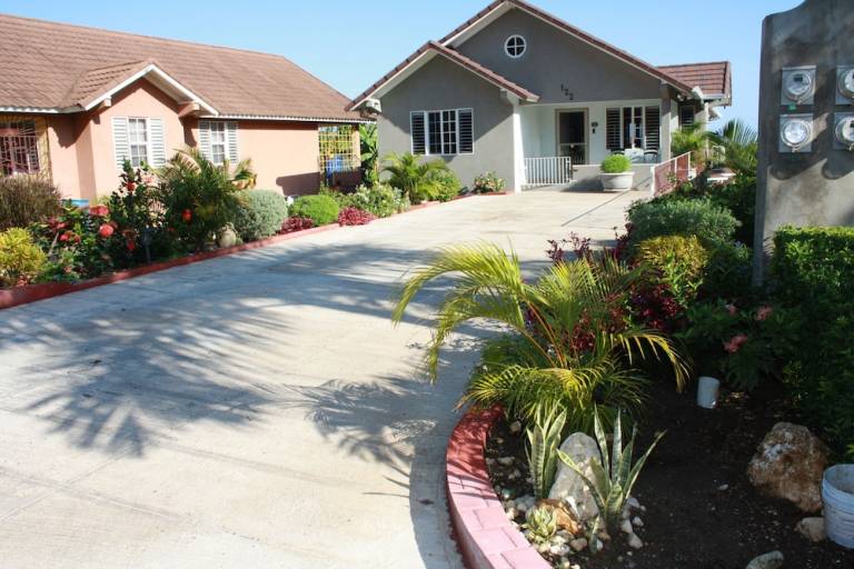 Accommodation  Saint Anns Bay
