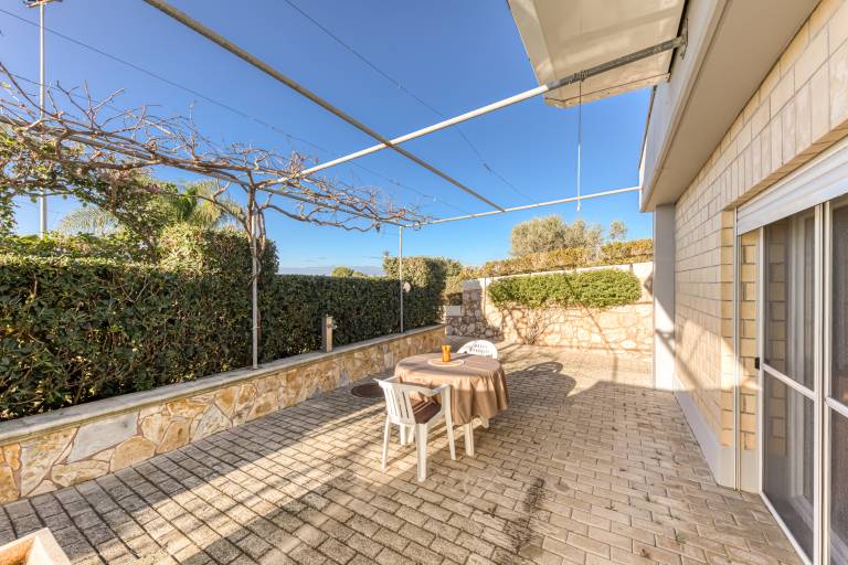 Apartment 'Residence Margherita - Ibisco' with Sea View, Wi-Fi and Air Conditioning in Alliste