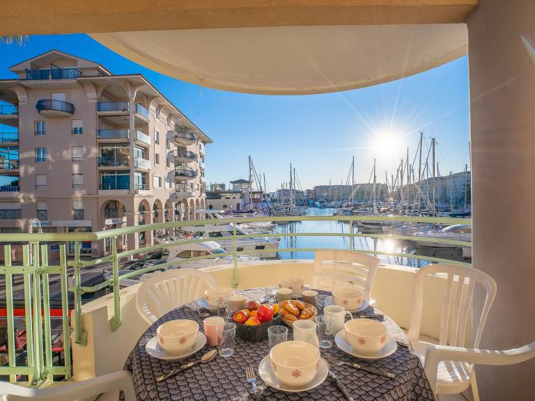 Ferienwohnung mit Hund in Fréjus, Port Fréjus für max. 6 Personen