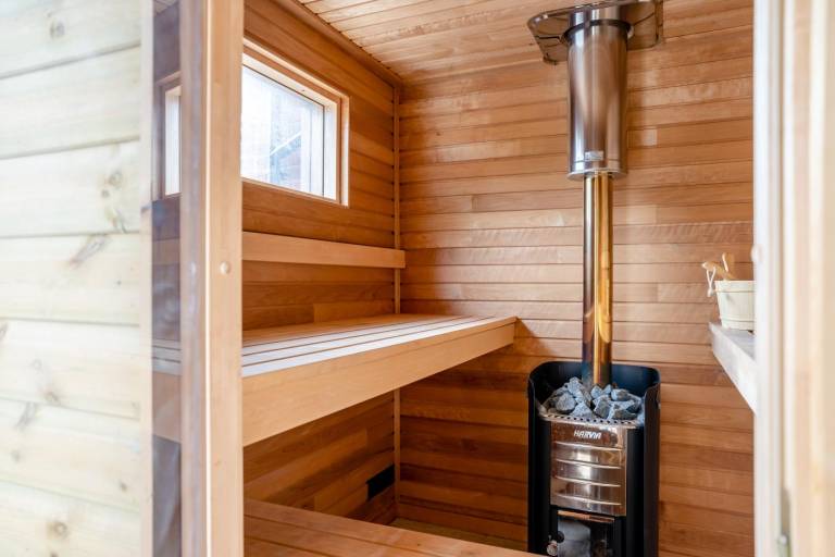 Fully equipped cottage with yard & sauna | Pets allowed — photo 3