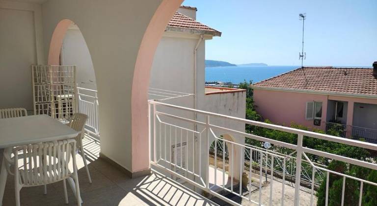 Holiday apartment with 2 rooms for 4 persons in Casal Velino