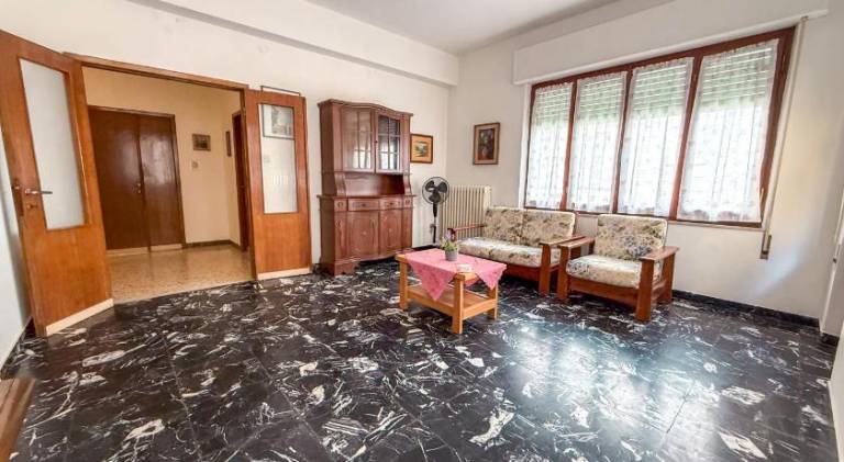 Apartment with 2 rooms for 5 persons — photo 4