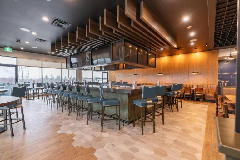 Sandman Signature Dartmouth Hotel & Suites — photo 3