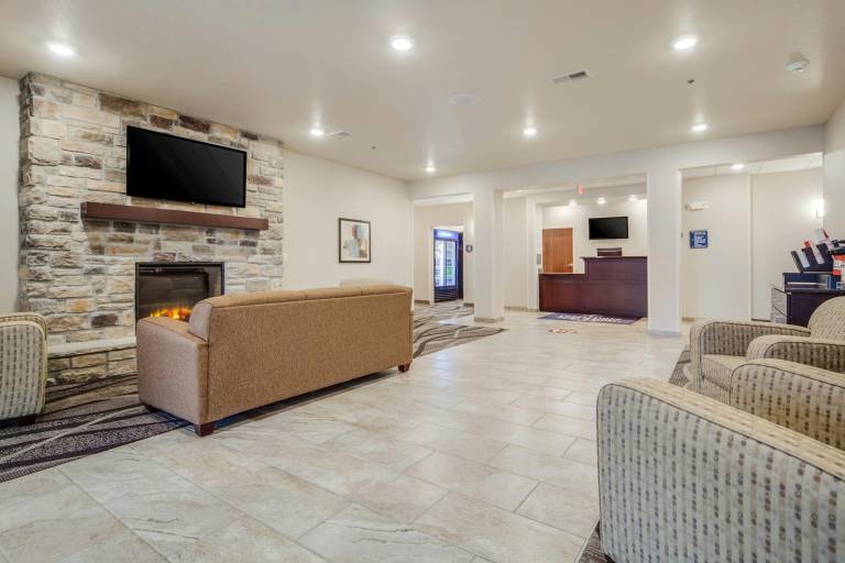 Cobblestone Hotel Suites - Cozad — photo 2