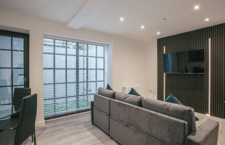 Apartment  Luton