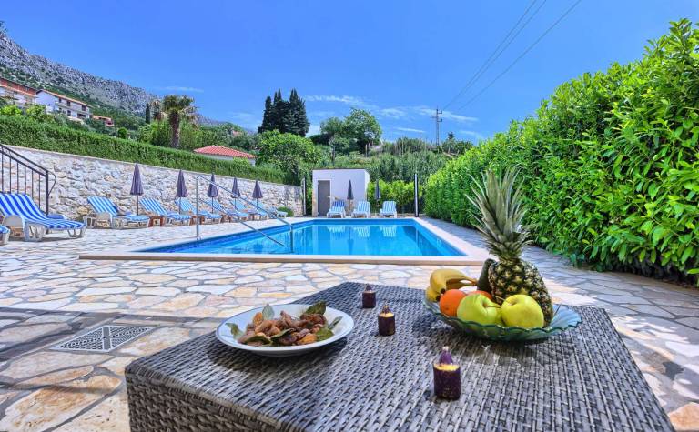 Villa Del Mare - with nine bedrooms, pool, jacuzzi, sauna, playground by MyWaycation — photo 5