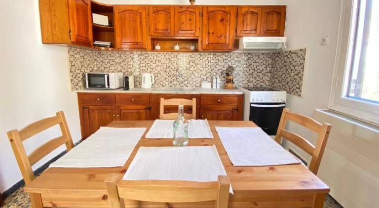 Vacation home with patio | Good for workation | Pets allowed — photo 3