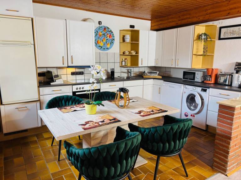 Rental apartment with yard, sauna & BBQ — photo 3