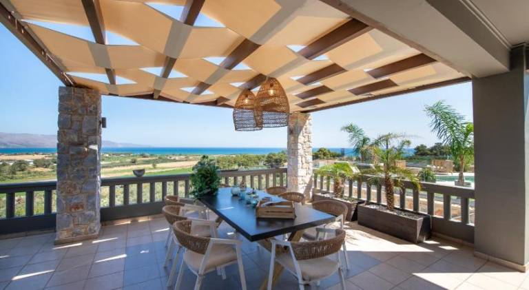 Villa with pool & jacuzzi | Pets allowed — photo 4
