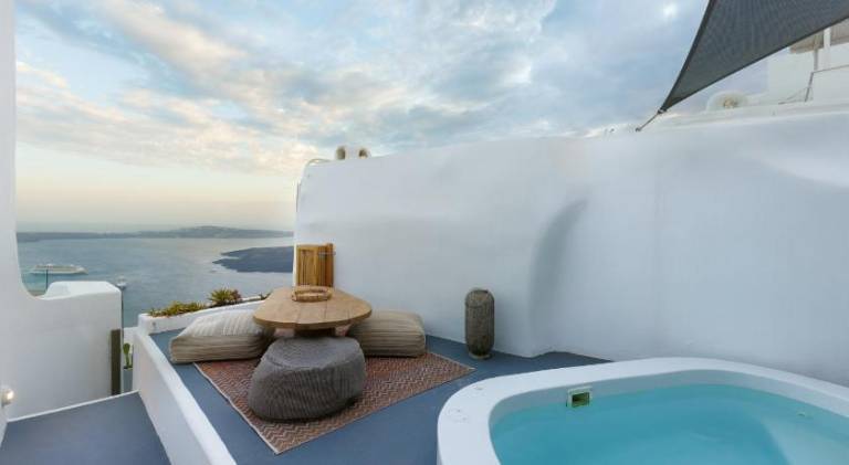 Villa with hot tub | Pet-friendly — photo 3