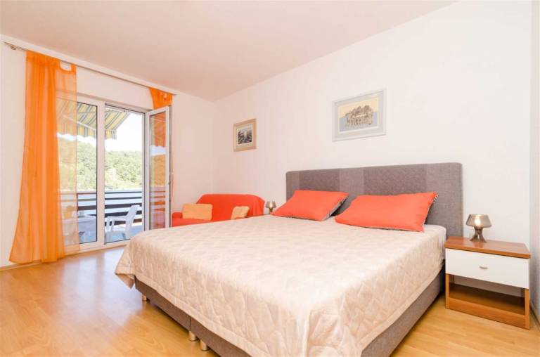 Šilok One Bedroom Apartment with Terrace and Sea View — photo 3