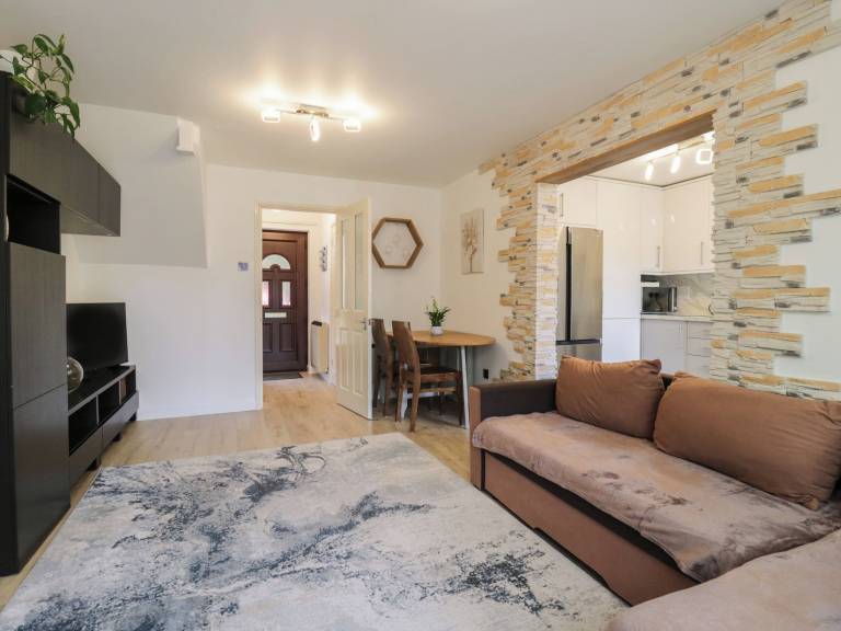 Cottage Highwoods