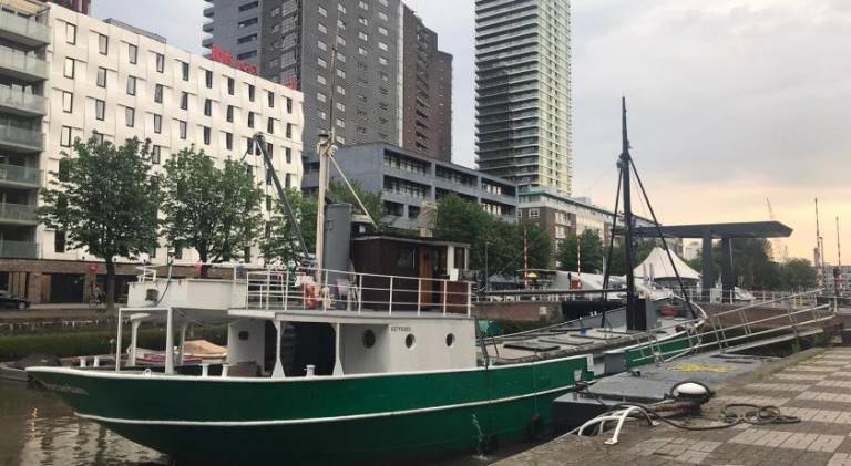 Boat | Next to Show Cube in Rotterdam