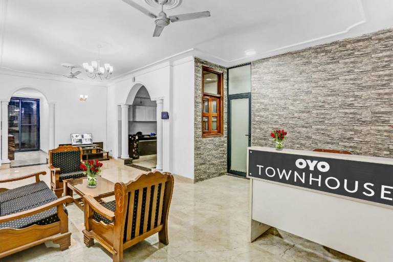 Townhouse Metro Inn Residency Near ISKCON Temple Noida — photo 2