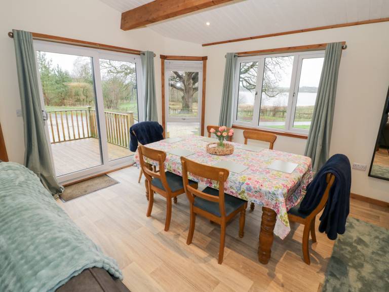 Cottage with garden — photo 5