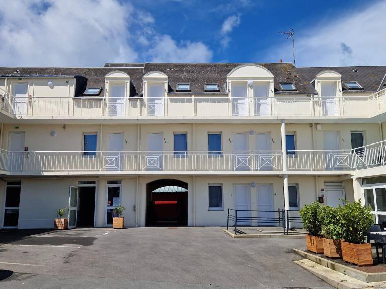 Hôtel Eisenhower — photo 3