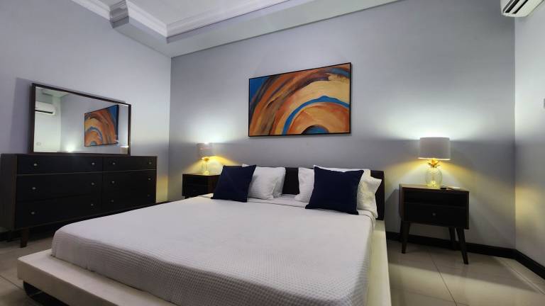 Apartment  Kingston