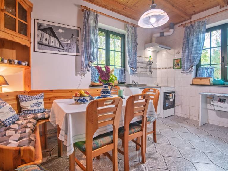 House with yard, terrace & barbecue — photo 3
