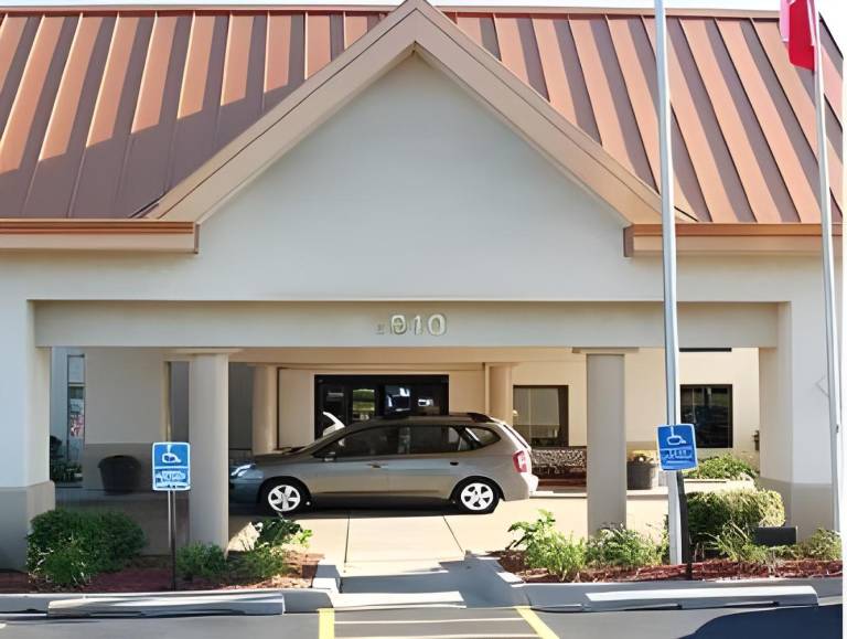 Clarion Inn Des Moines Airport in Des Moines, IA
