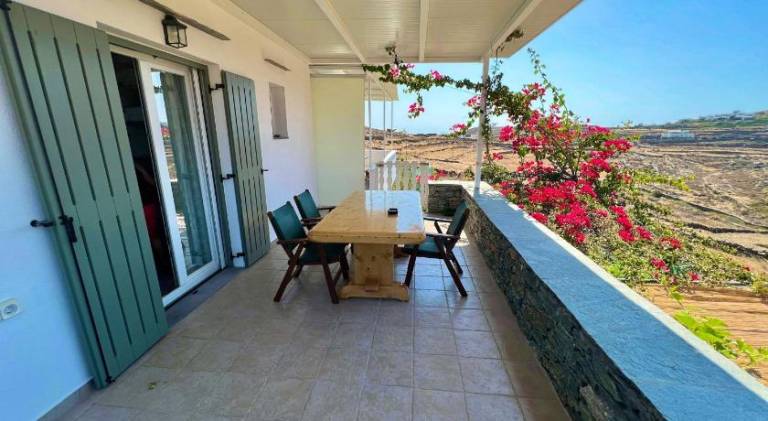 Vacation home with yard & patio | Dogs allowed — photo 5