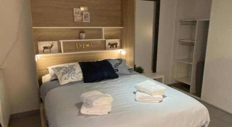 Holiday apartment with 1 room for 2 persons in Venissieux