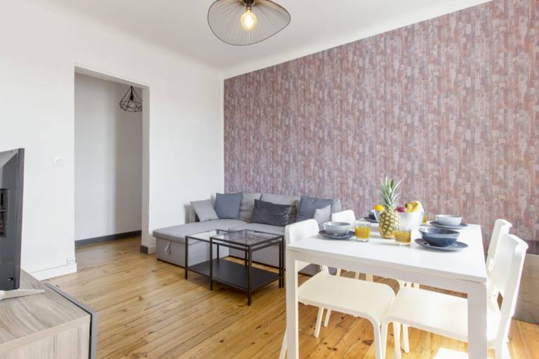 Holiday apartment with 3 rooms for 6 persons — photo 2