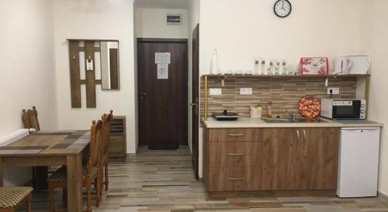 Aranykorona Hotel — photo 3