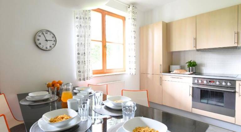 Holiday apartment with 2 rooms for 6 persons — photo 2