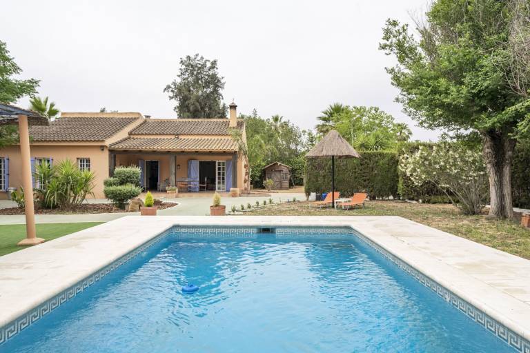 Villa  Urbanización el Corzo
