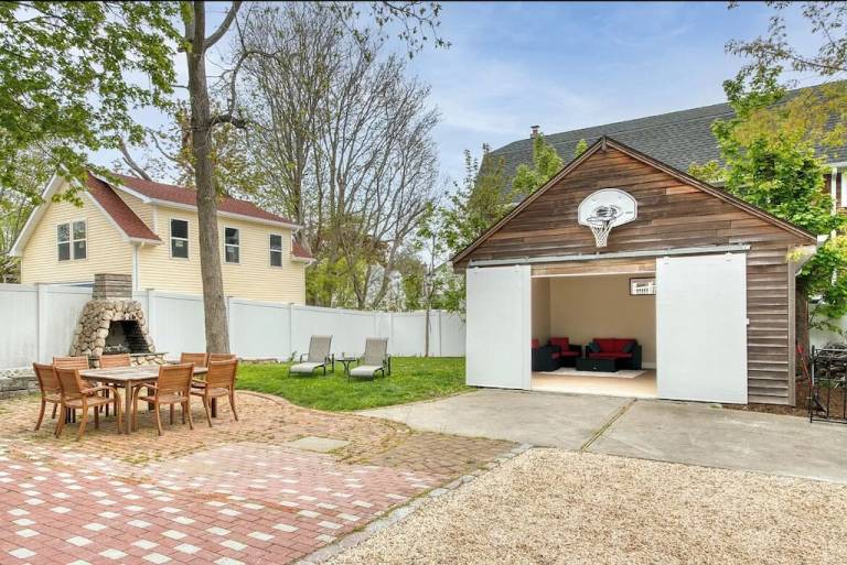 House Shelter Island