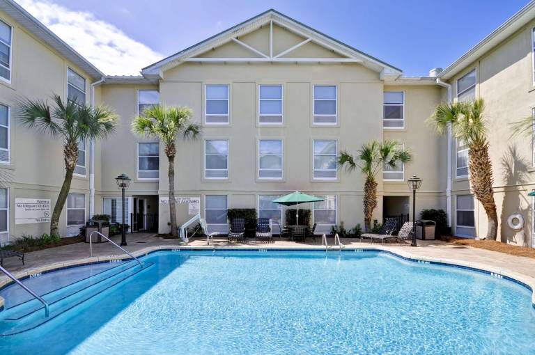 Hampton Inn & Suites Charleston/Mt. Pleasant-Isle of Palms — photo 4