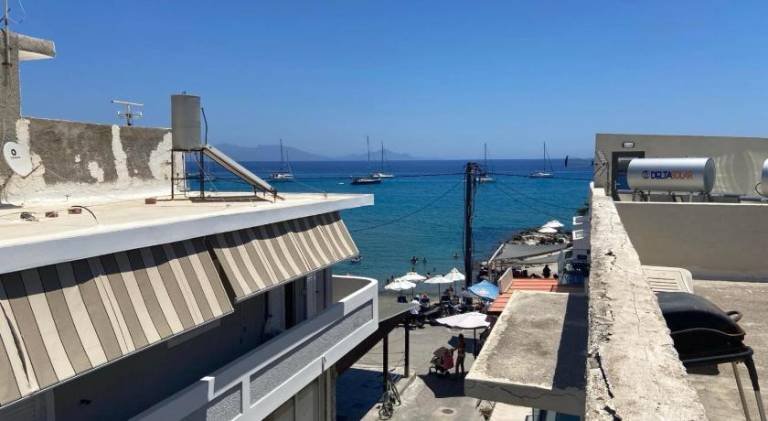 Nice holiday apartment with terrace | Next to the beach | Pets are welcome — photo 2