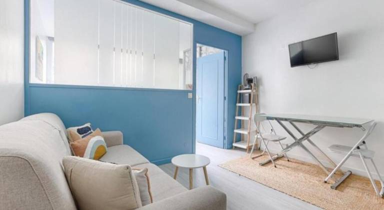 Holiday apartment with 1 room for 4 persons in Bobigny