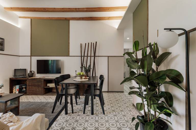 Apartment with yard | Next to Magic Fountain of Montjuïc — photo 5