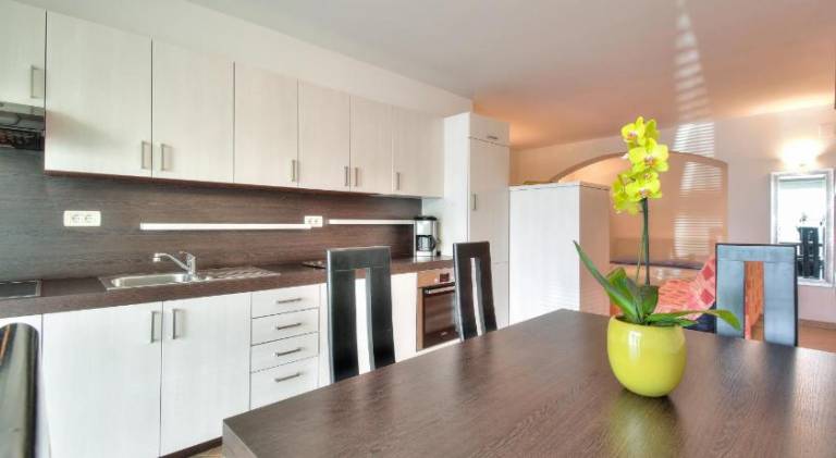 Rental apartment with pool — photo 5