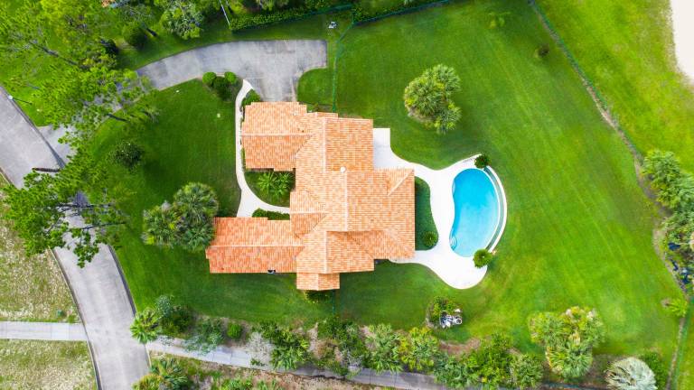 House with garden, fast internet & barbecue — photo 3
