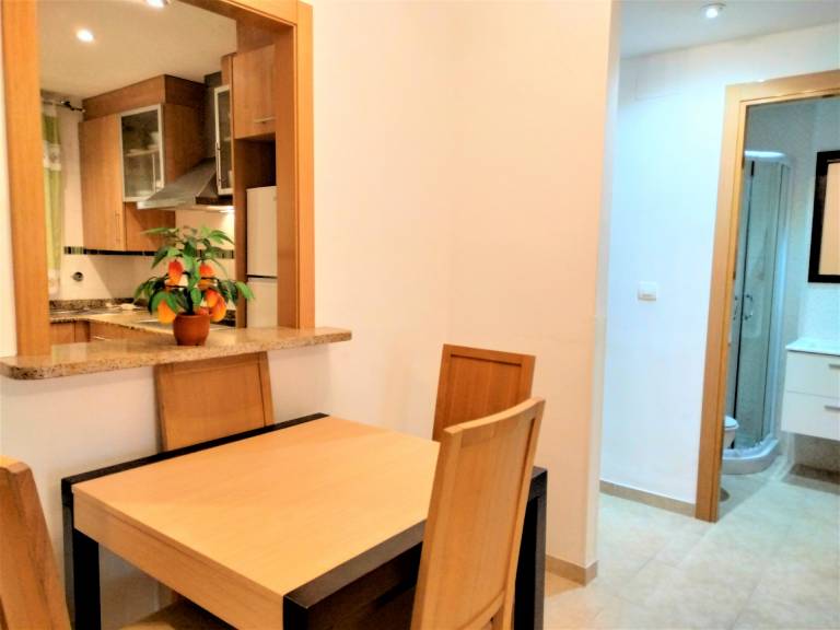 Fully equipped pleasant rental apartment with terrace, garden & pool | Beach nearby | Pets allowed — photo 4