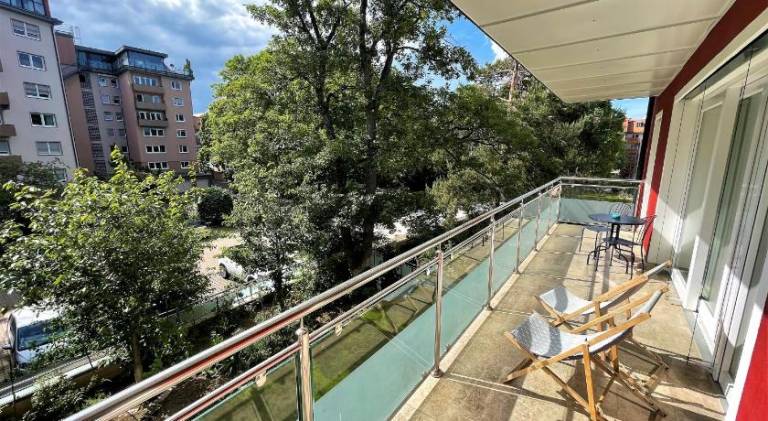 Serviced apartment with terrace & yard | Close to Imperial Castle — photo 5
