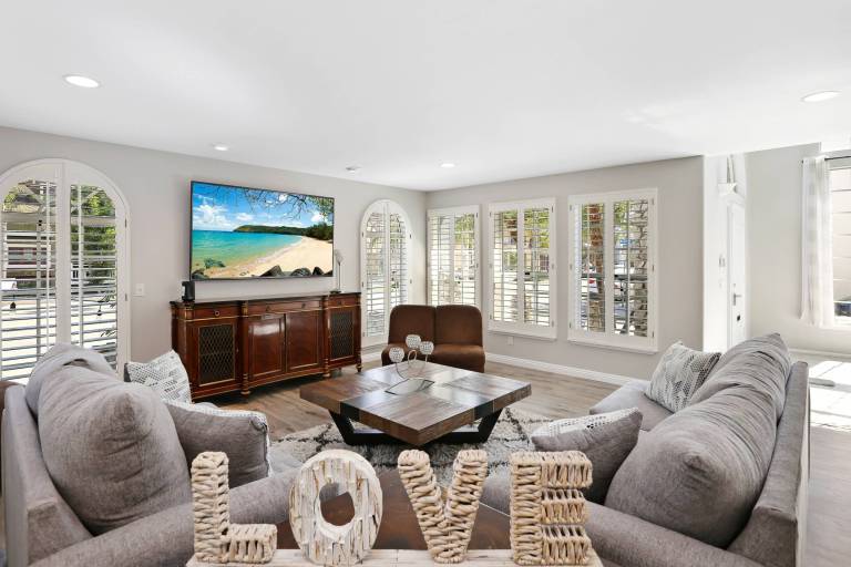 Casa Long Beach