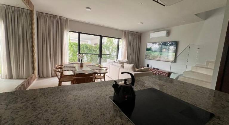 Ample house with barbeque, private pool & garden | Pet-friendly — photo 2