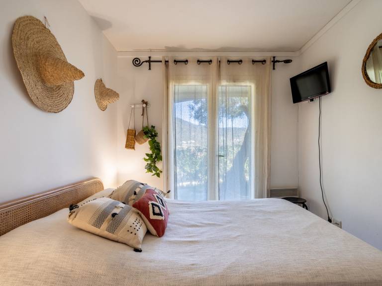 Pleasant rental apartment with heated pool, terrace & garden | Beach nearby | Pets are welcome — photo 5
